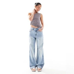Stradivarius Light Blue Wide Leg Dad Jeans